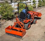 Mini Kubota tractor - Image 3
